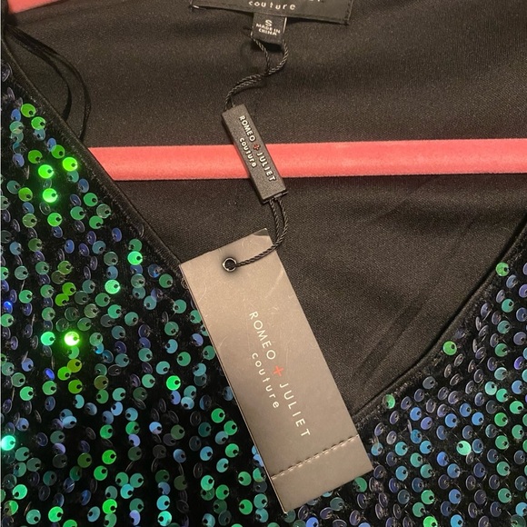 Romeo & Juliet Couture Green and Blue Sequin Dress - Picture 6 of 6